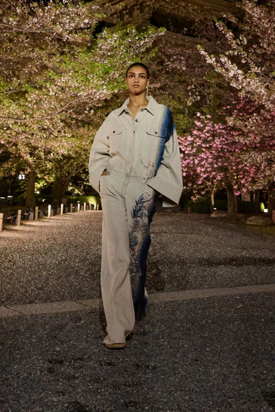 Look 12
